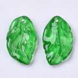 10 Pcs, 27.5x15mm, Transparent Glass Pendants, Leaf, Green