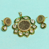 Kundan Thewa Pendant With Earring Set